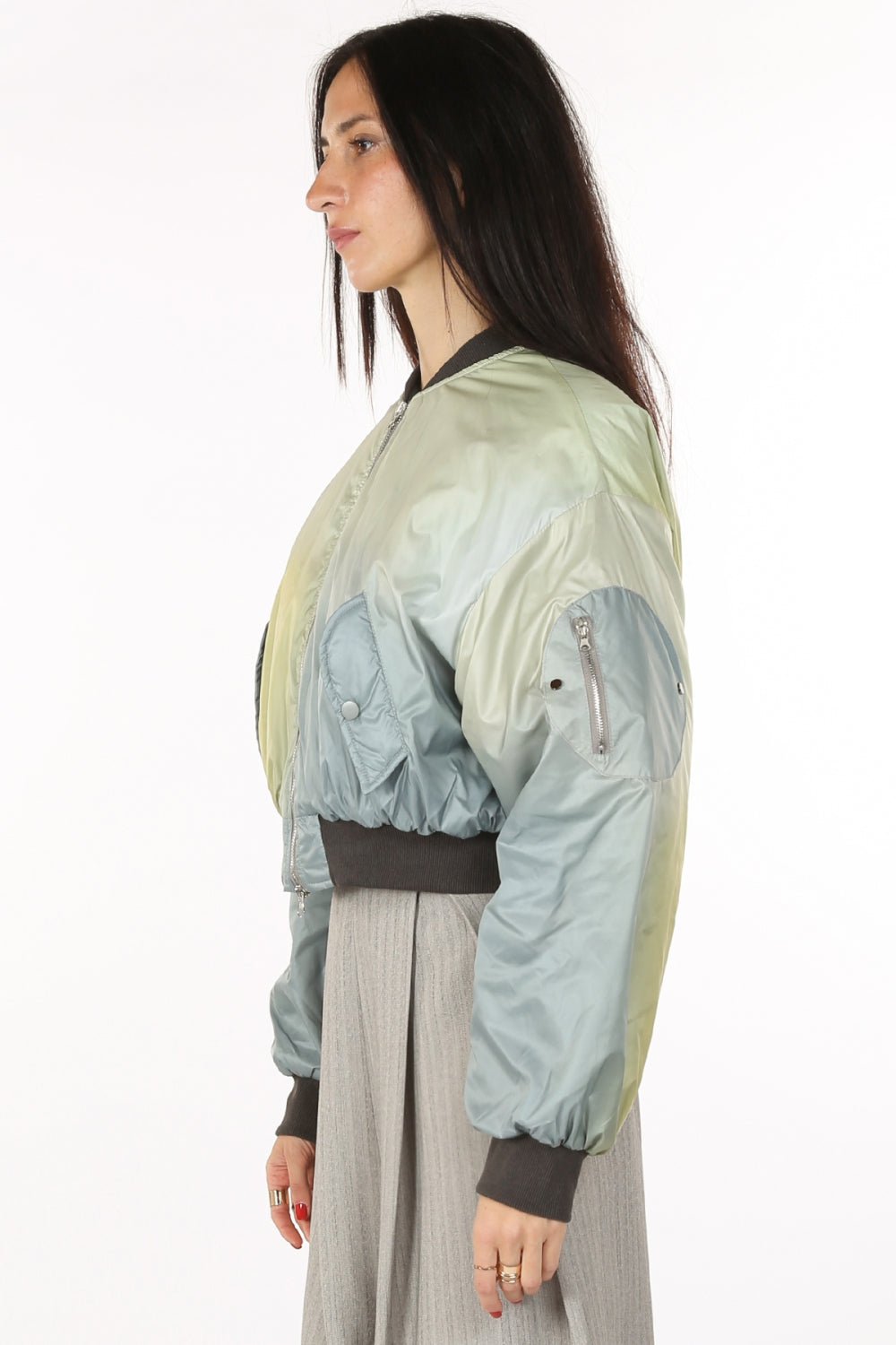 MC4384_GREEN
