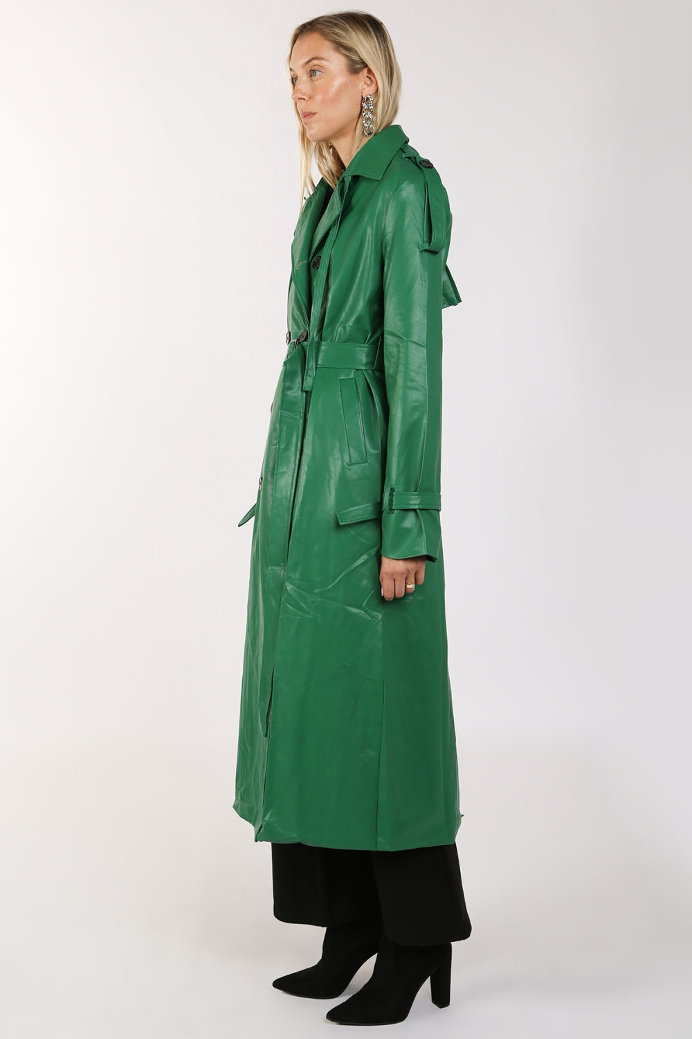 MC4130_GREEN