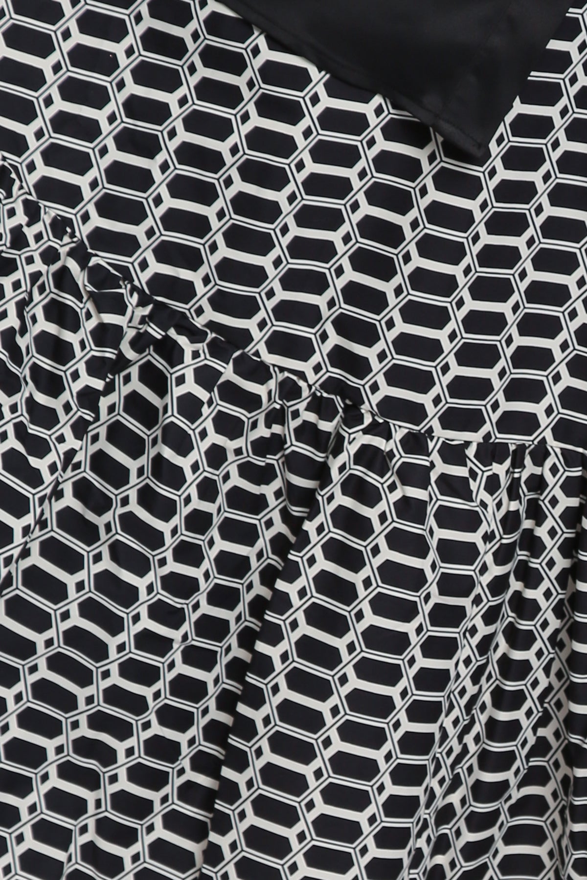 Craig Contrast Geometric Honeycomb Printed Midi Skirt - Shop Beulah Style