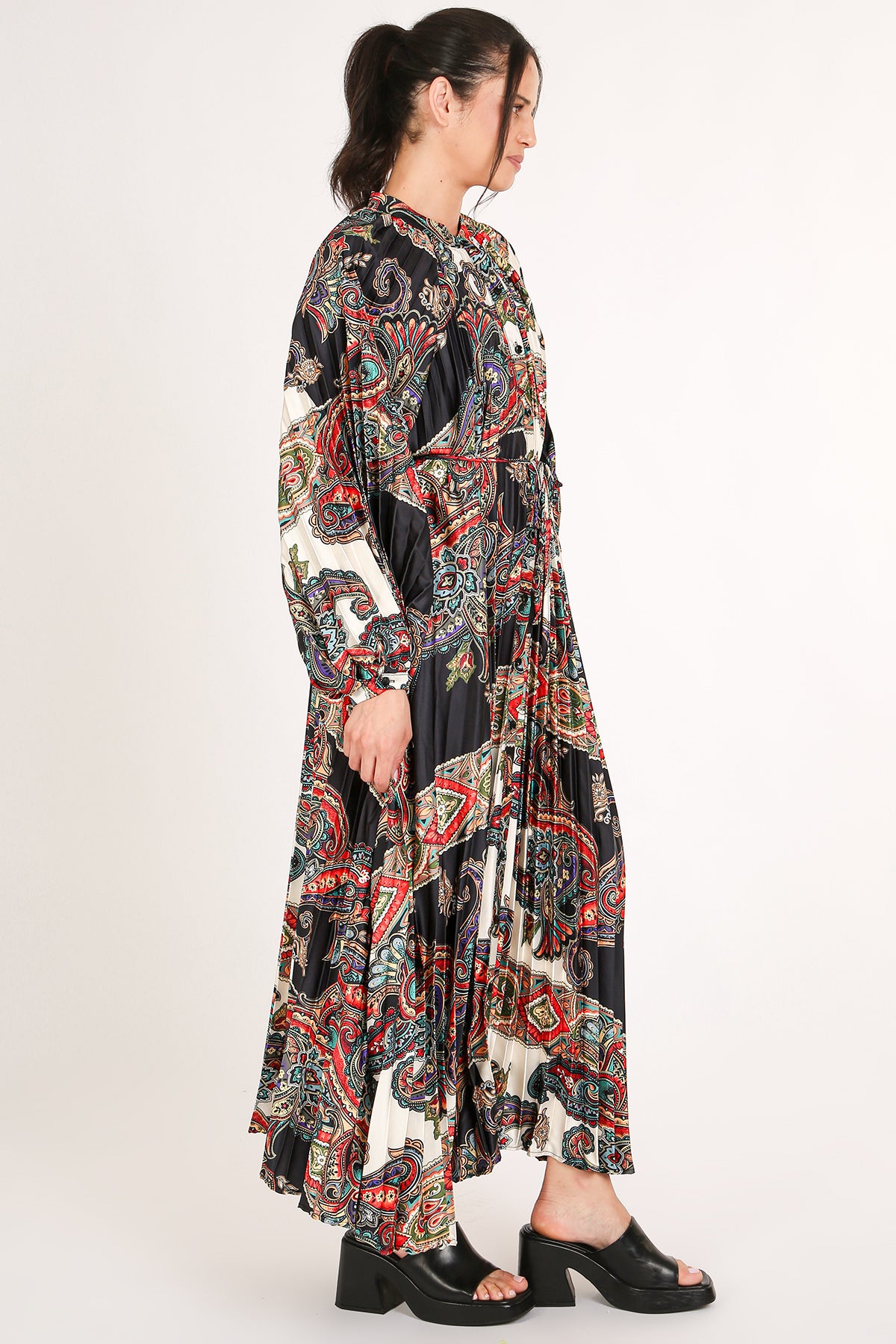 Ellen Multicolor Abstract Paisley Print Pleated Maxi Dress - Shop Beulah Style