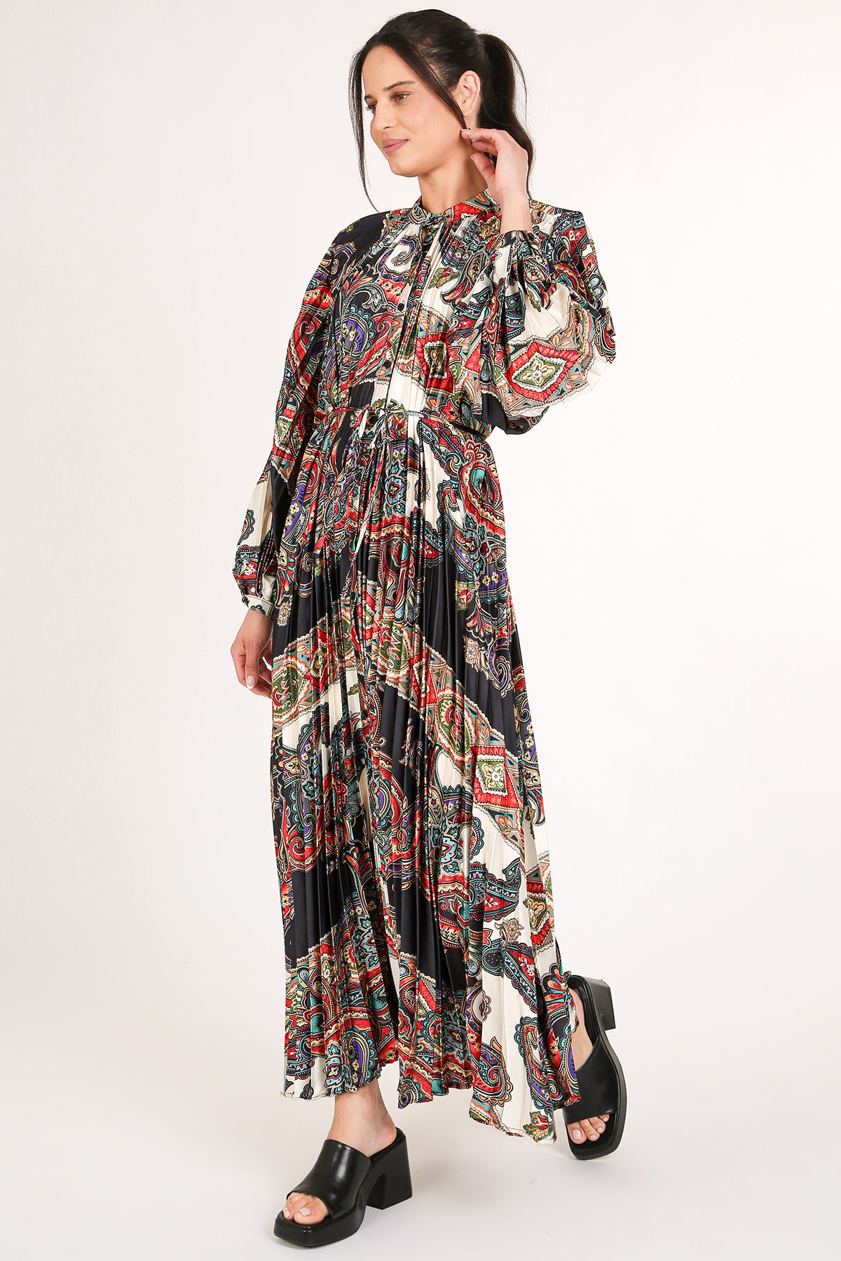 Ellen Multicolor Abstract Paisley Print Pleated Maxi Dress - Shop Beulah Style