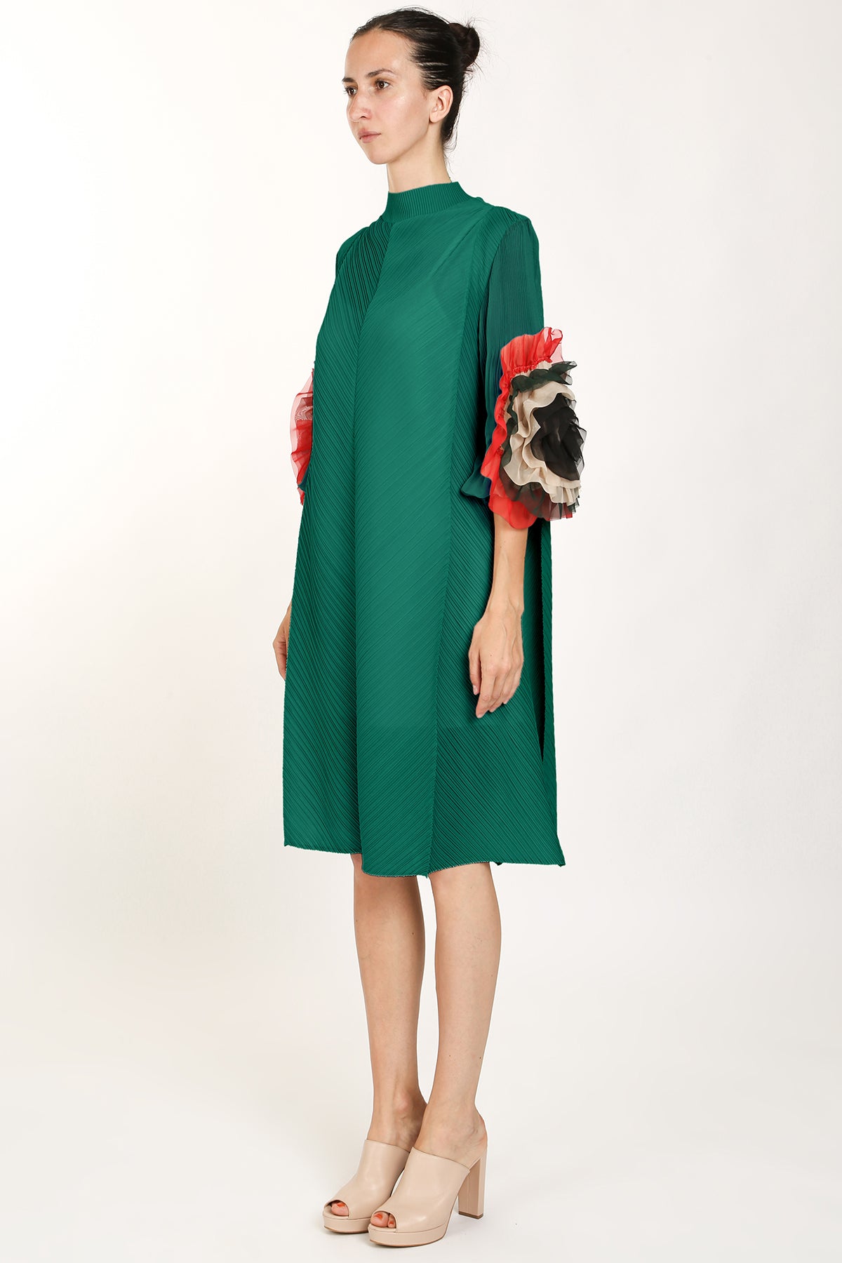 Alias Tricolor Ruffled Applique Detail Pleat Midi Dress