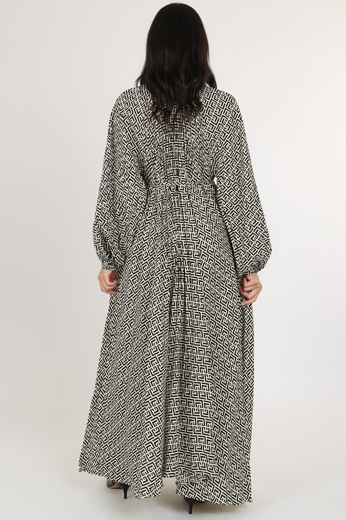 Chelly Contrast Geometric Print Belted Maxi Dress - Shop Beulah Style