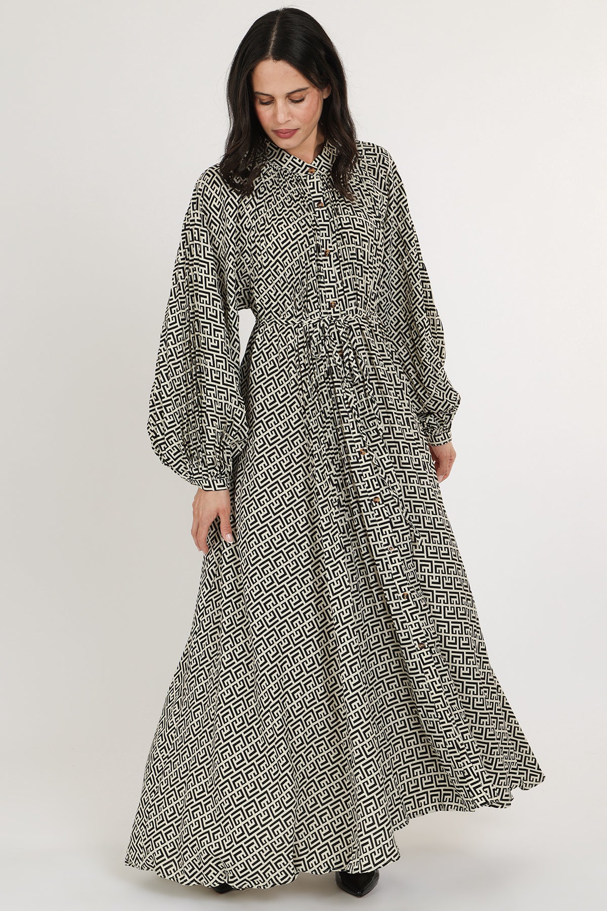 Chelly Contrast Geometric Print Belted Maxi Dress - Shop Beulah Style