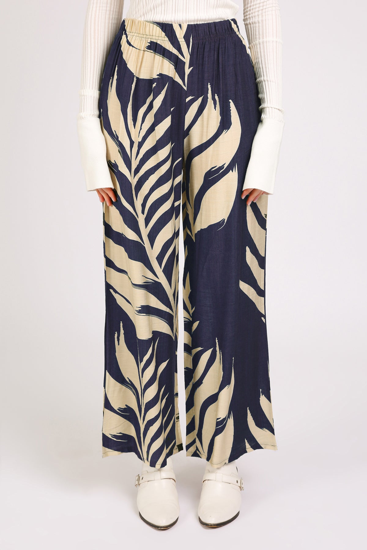 Angela Tropical Botanic Printed Wide Pants - Shop Beulah Style