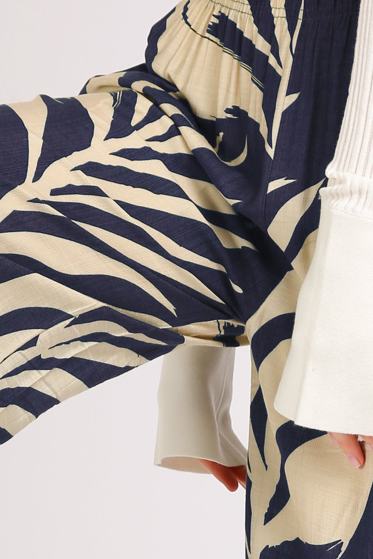 Angela Tropical Botanic Printed Wide Pants - Shop Beulah Style
