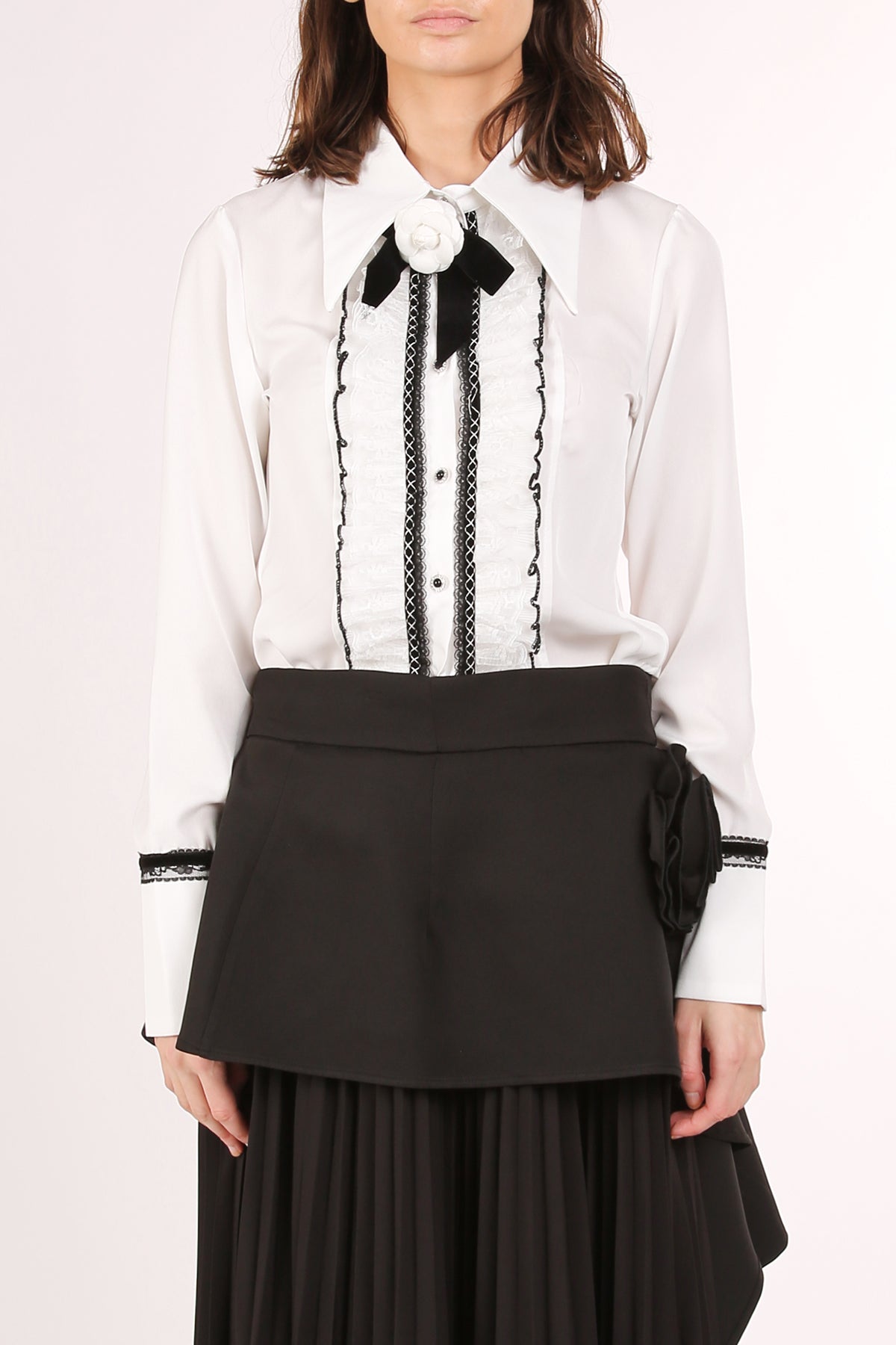 Blaire Contrast Piping Lace Detail Floral Corsage Blouse - Shop Beulah Style