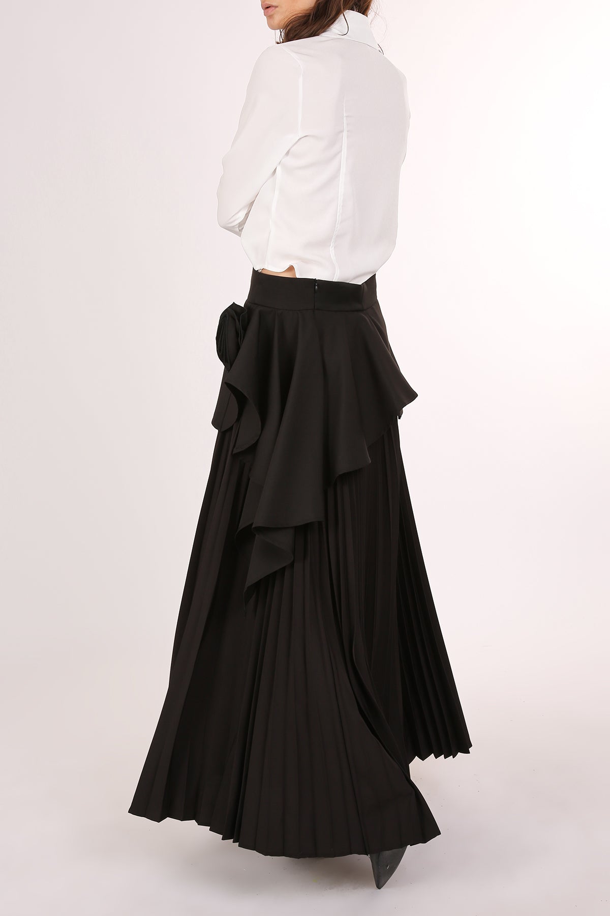 Blaire Contrast Piping Lace Detail Floral Corsage Blouse - Shop Beulah Style