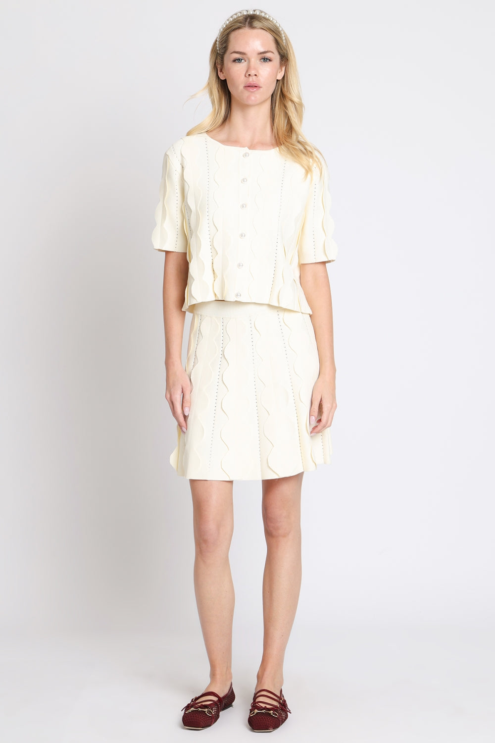 RC6004_IVORY