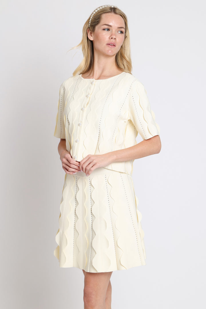 RC6004_IVORY