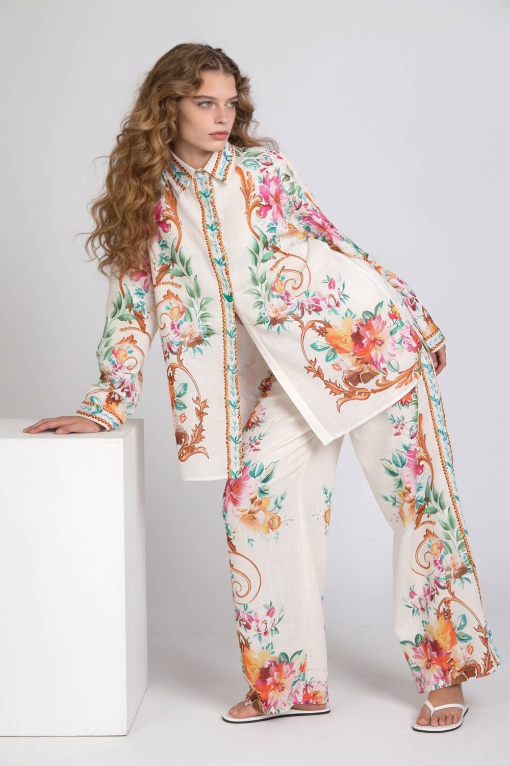 Baroque Floral Relaxed Resort Set