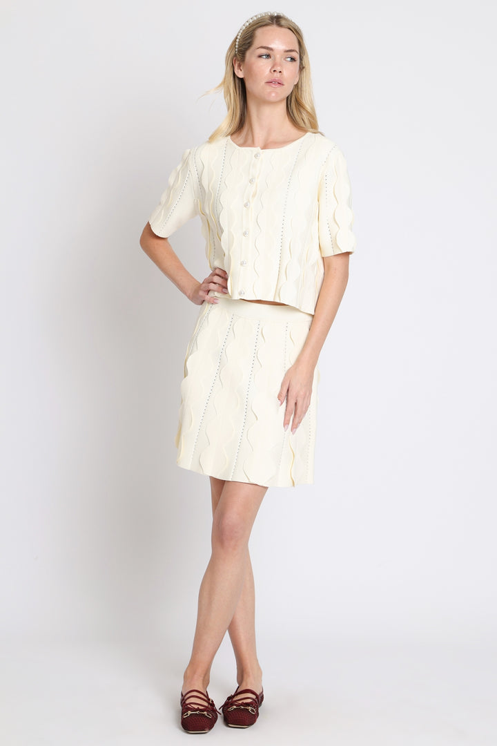 RC6004_IVORY