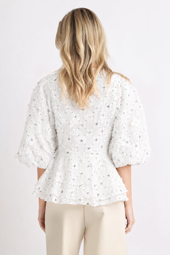 AC2130_WHITE