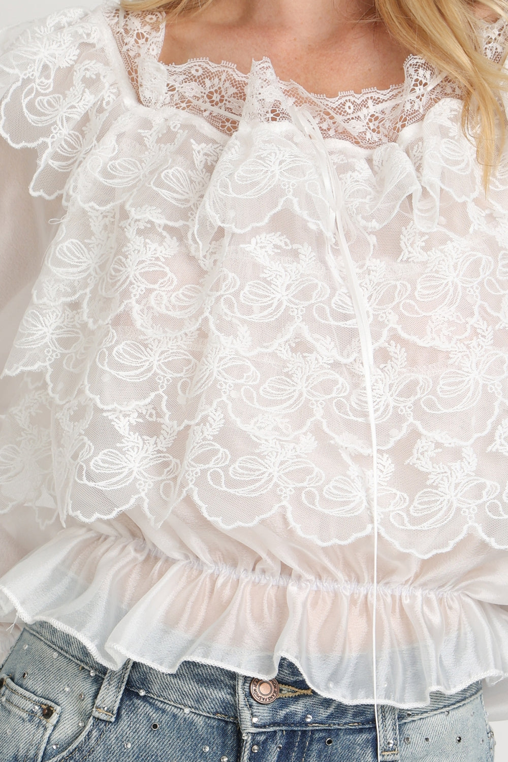 AC2132_WHITE