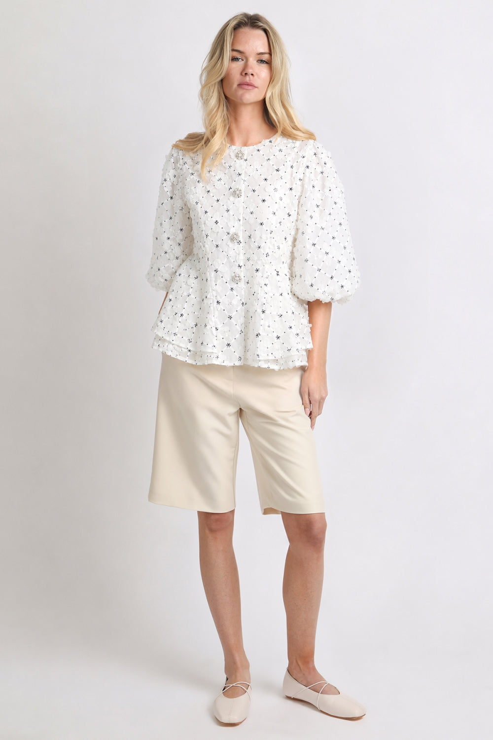 AC2130_WHITE