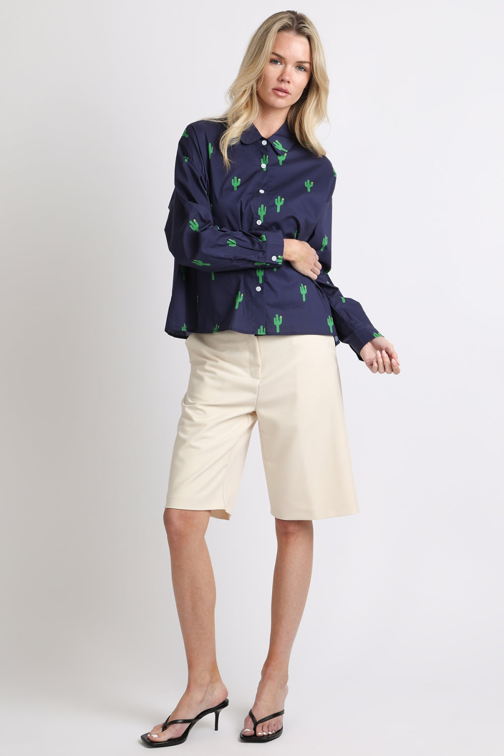 RE2001_NAVY