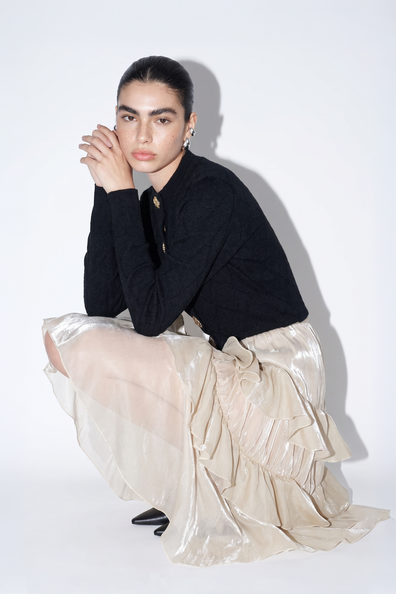 Diamond Textured Knit Metallic Button Jacket