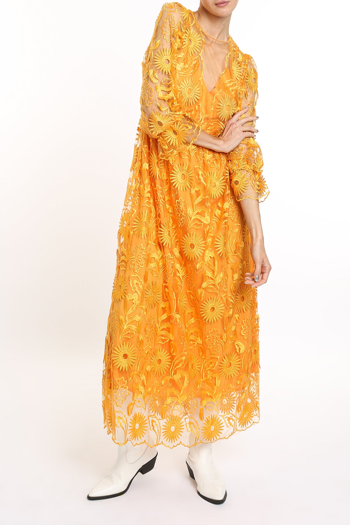 Sunny Lace Embroidered Sweetheart Mesh Maxi Dress - Shop Beulah Style