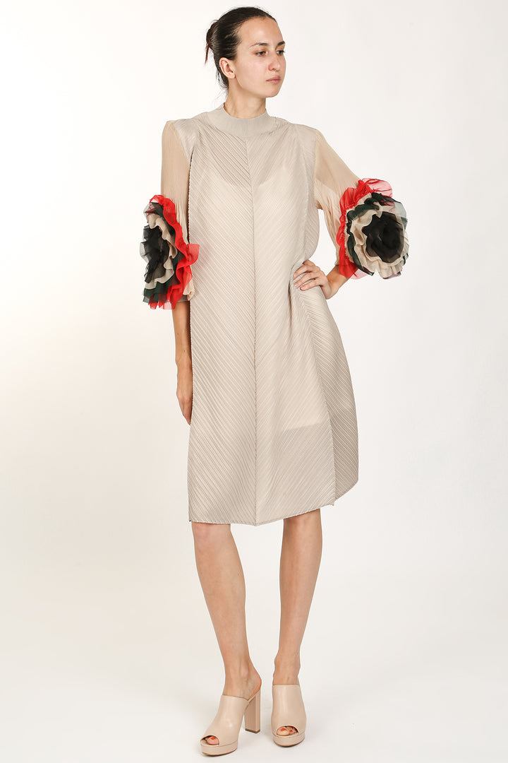 Alias Tricolor Ruffled Applique Detail Pleat Midi Dress - Shop Beulah Style