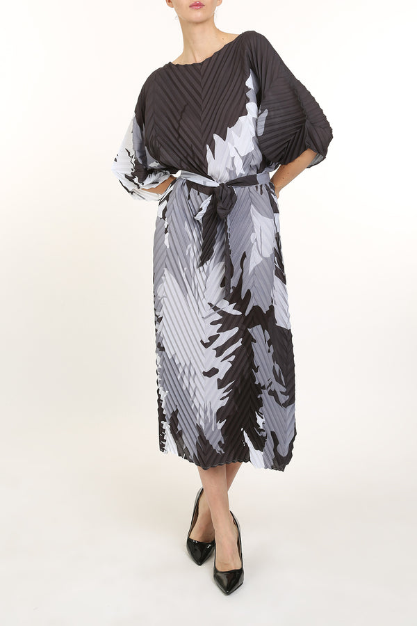 Brody Abstract Print Pleat Belted Midi Dress - Shop Beulah Style