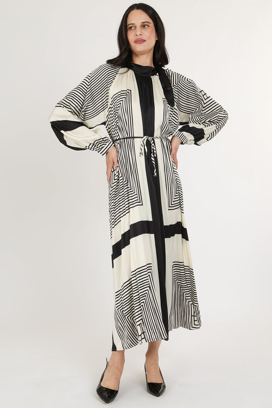 Mandy Contrast Geometric Pleated Maxi Dress - Shop Beulah Style