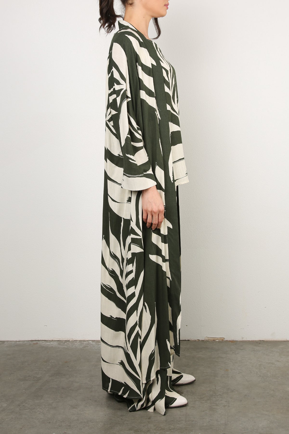 Bellamy Contrast Tropical Print Three-Piece Set - Shop Beulah Style