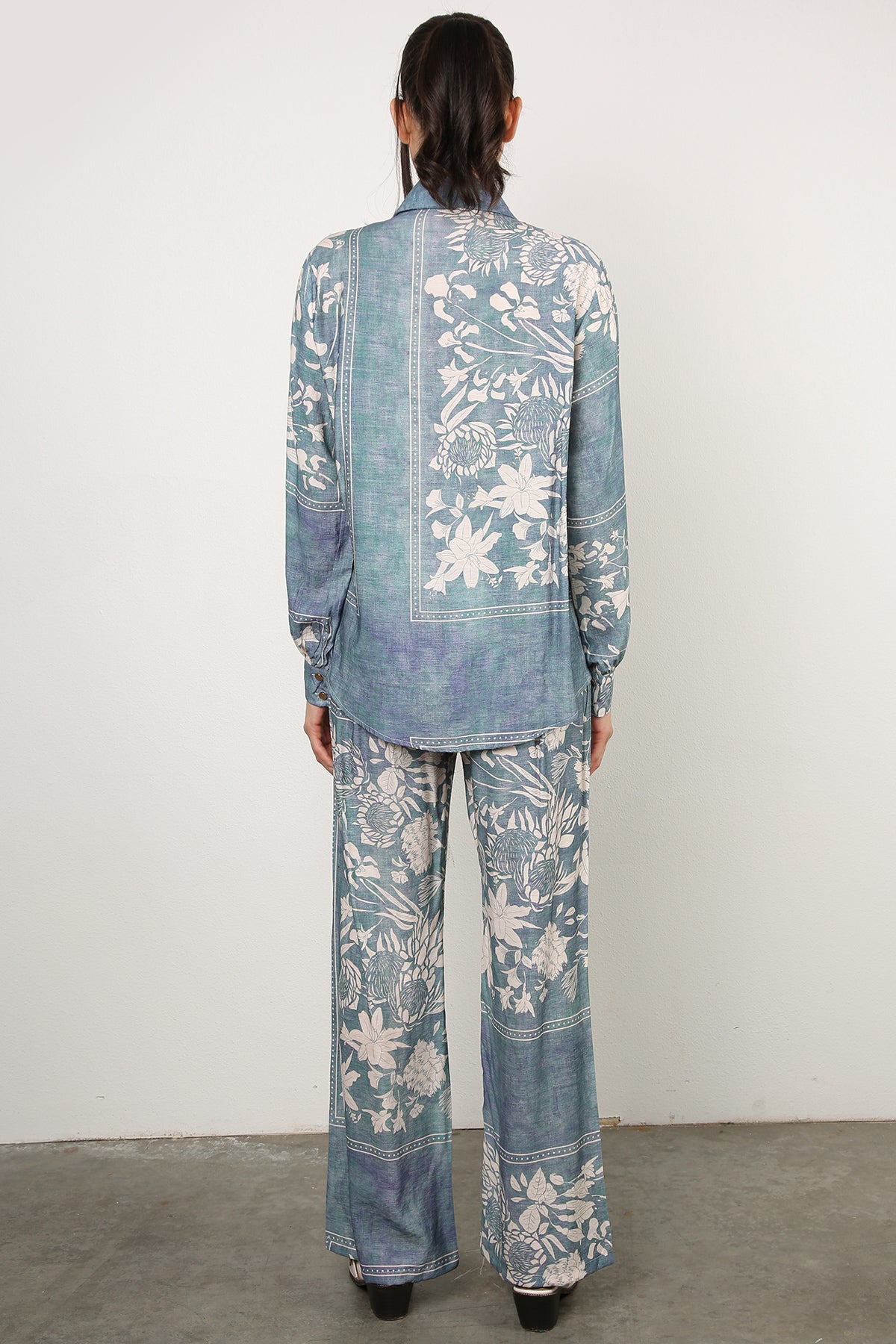 Leon Floral Printed Linen-Style Shirt & Pant Set