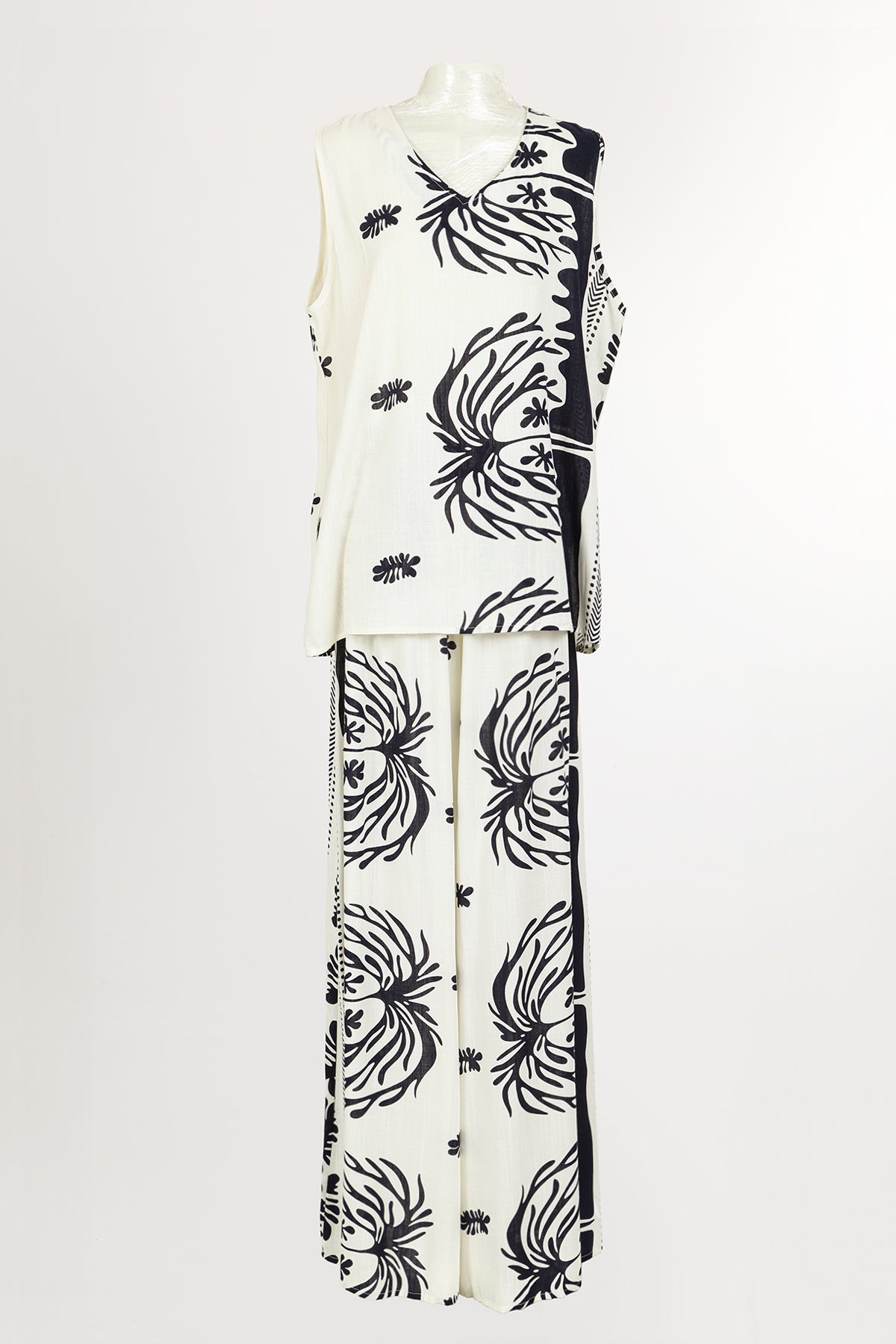 Travis Abstract Foliage Printed Three-Piece Linen Set