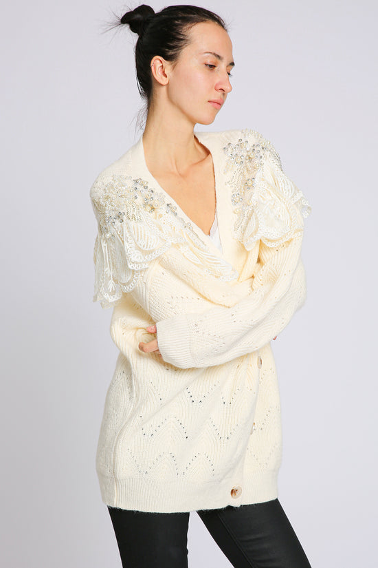 Mallow Embellished & Embroidered V-Neck Knit Cardigan