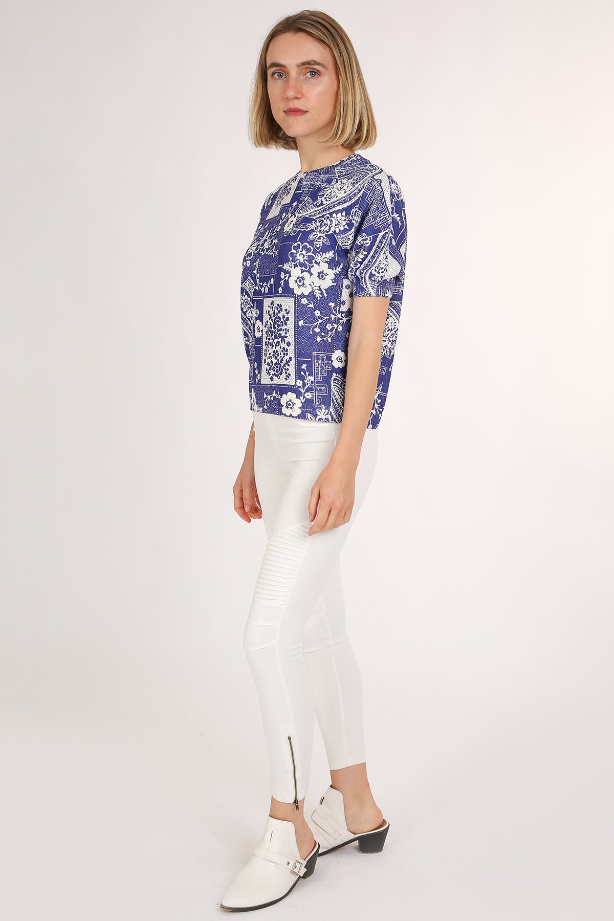 Victoria Contrast Floral Printed Knit Top