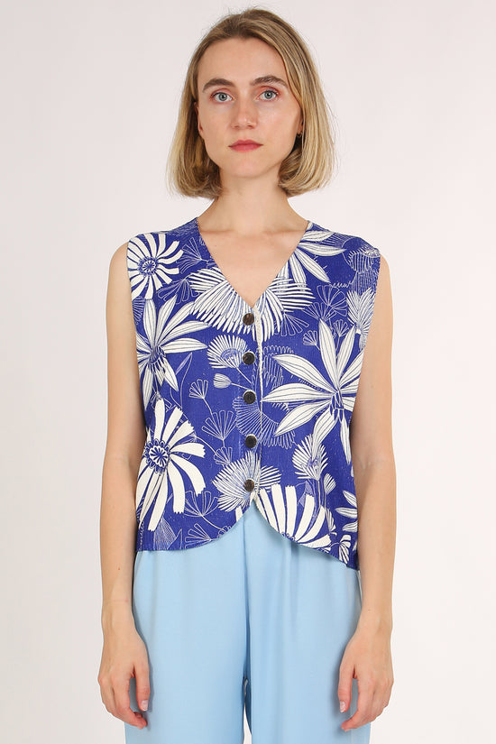 Ley Tropical Printed V-Neck Sleeveless Knit Top - Shop Beulah Style