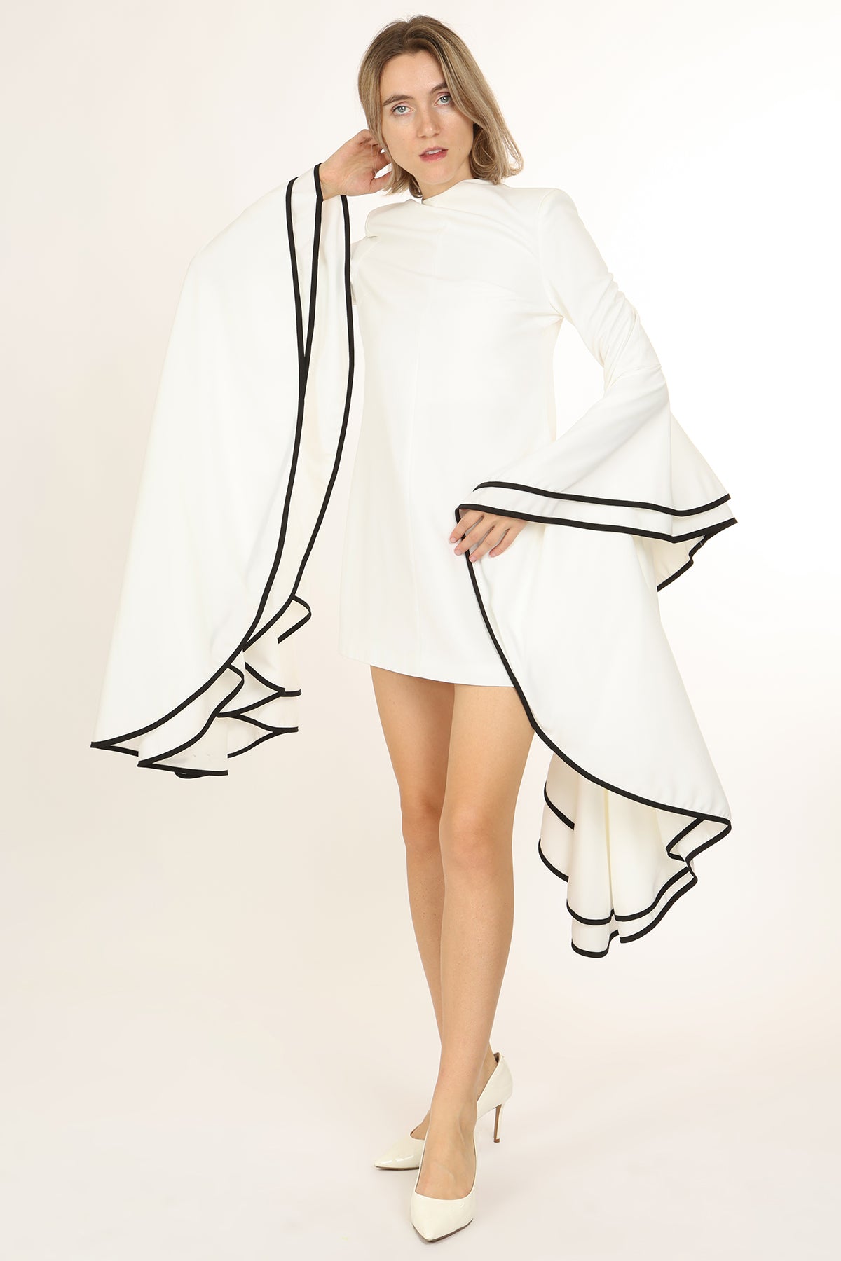 Laura Contrast Trim Ruffled Pleats Flare Sleeve Shift Mini Dress