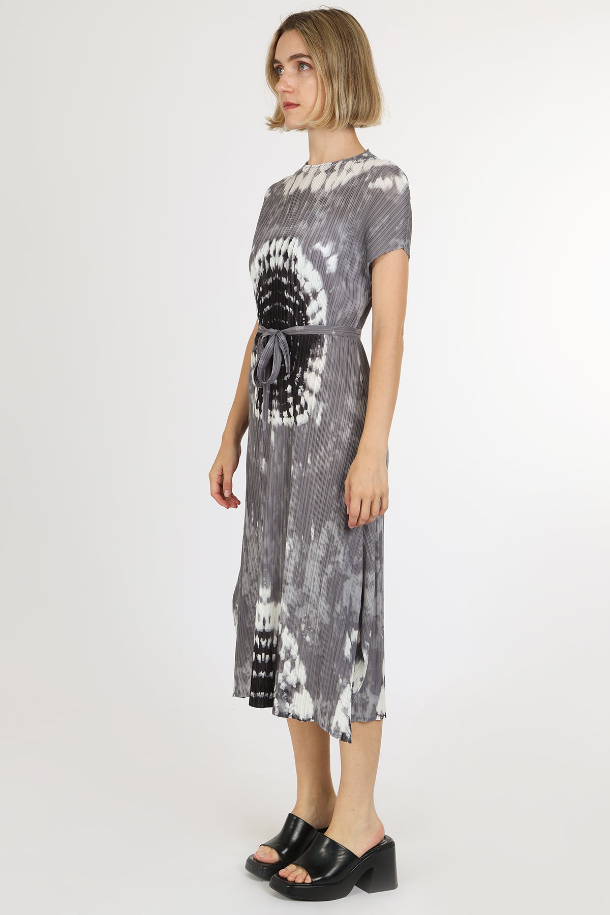 Cassandra Abstract Printed Pleats Belted Midi Dress
