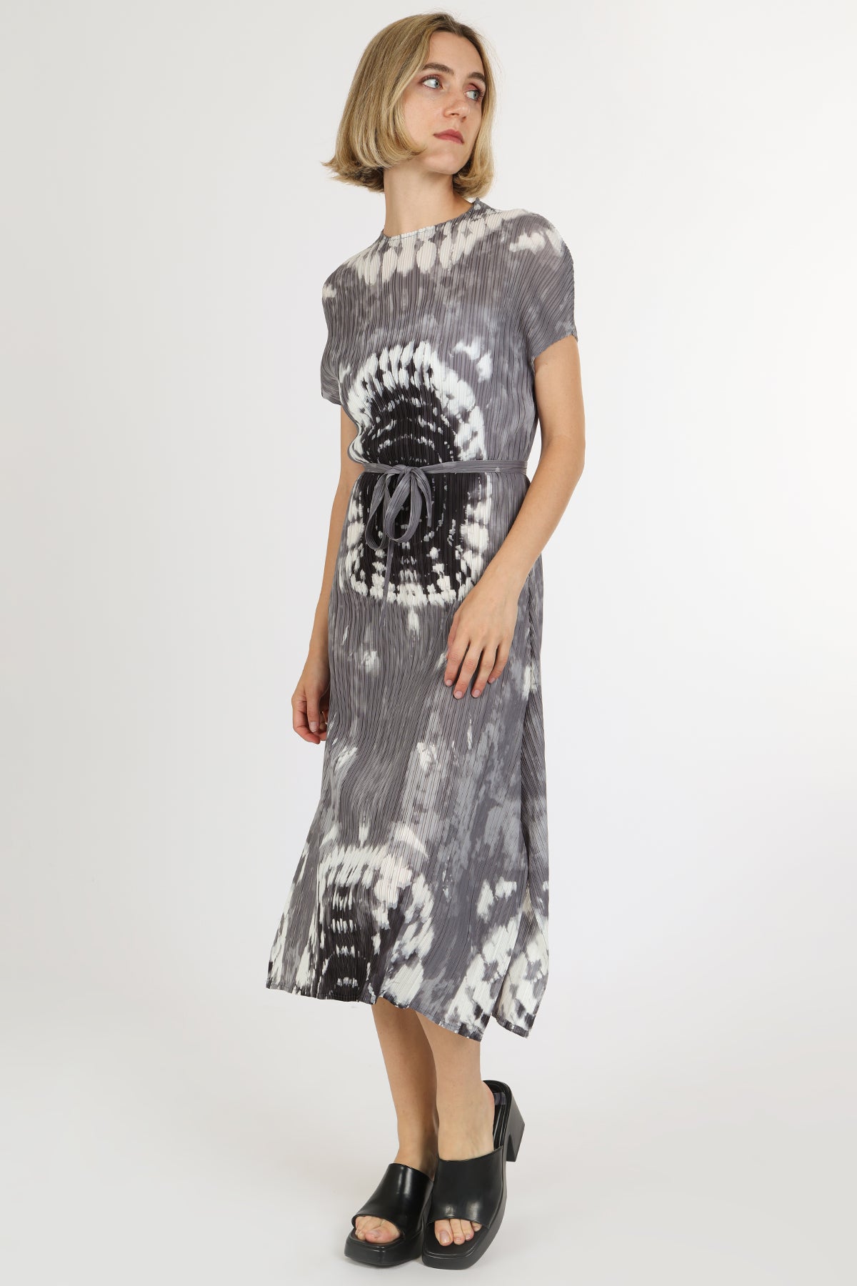 Cassandra Abstract Printed Pleats Belted Midi Dress