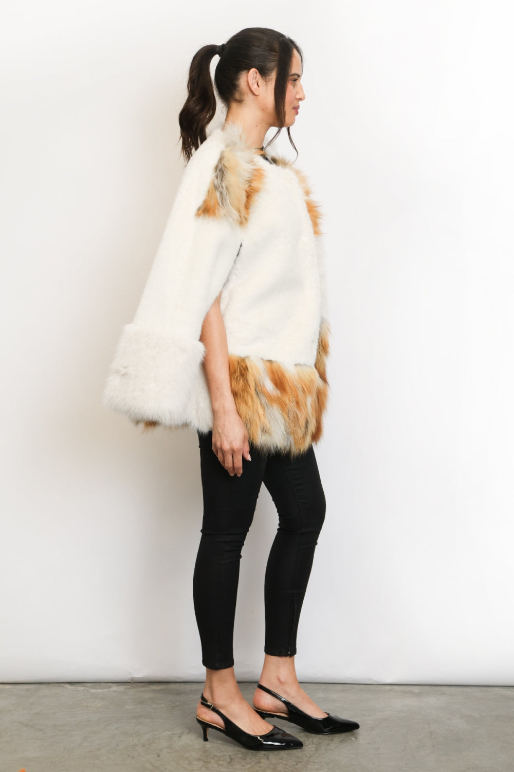 PM4158_WHITE