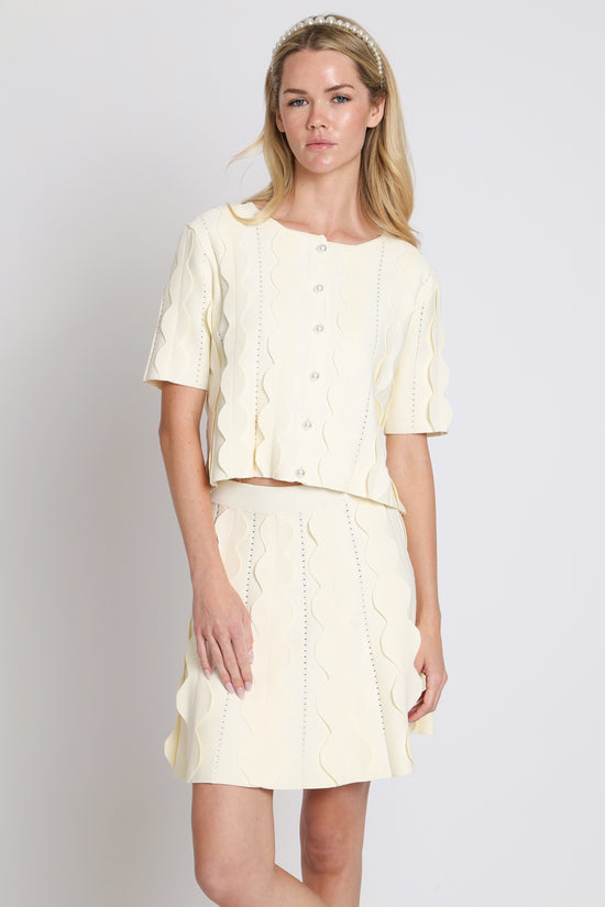 RC6004_IVORY