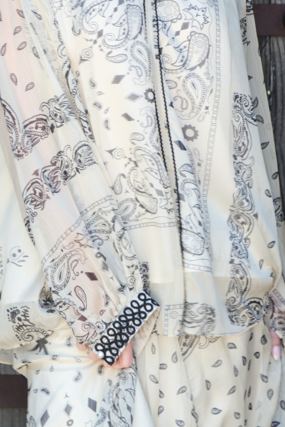 AC6019_IVORY