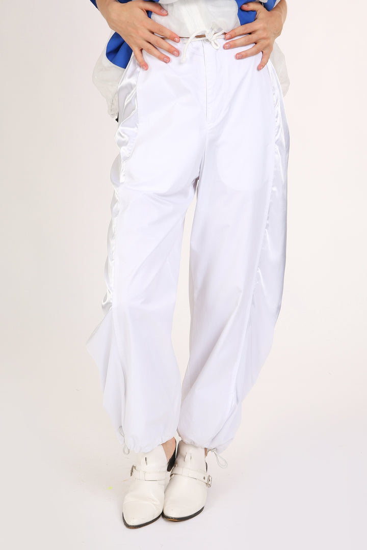 MC7060_WHITE