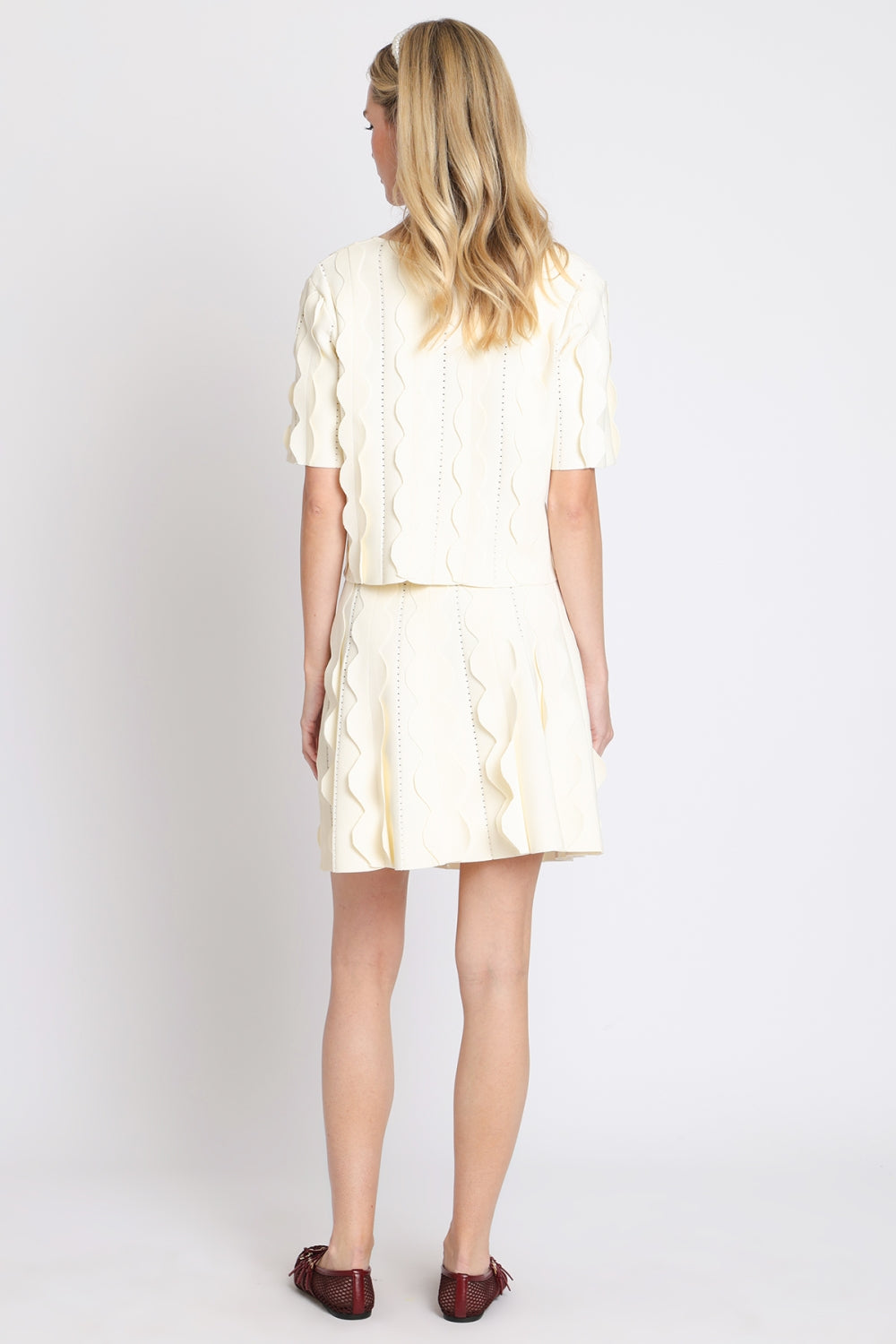 RC6004_IVORY
