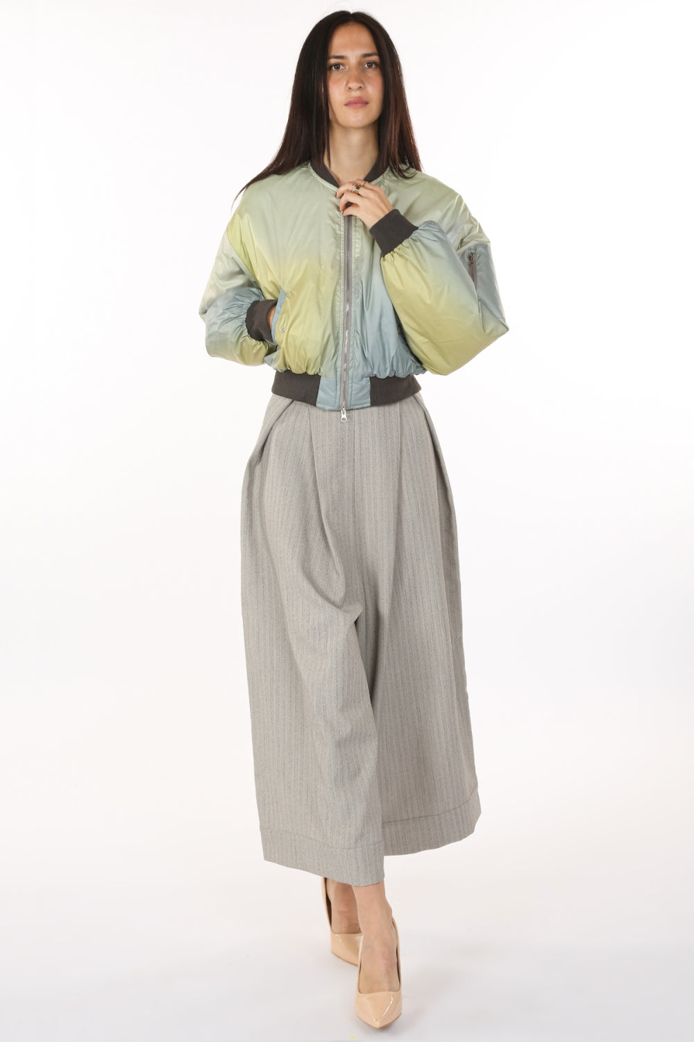 MC4384_GREEN