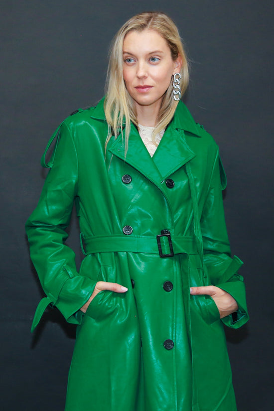 MC4130_GREEN