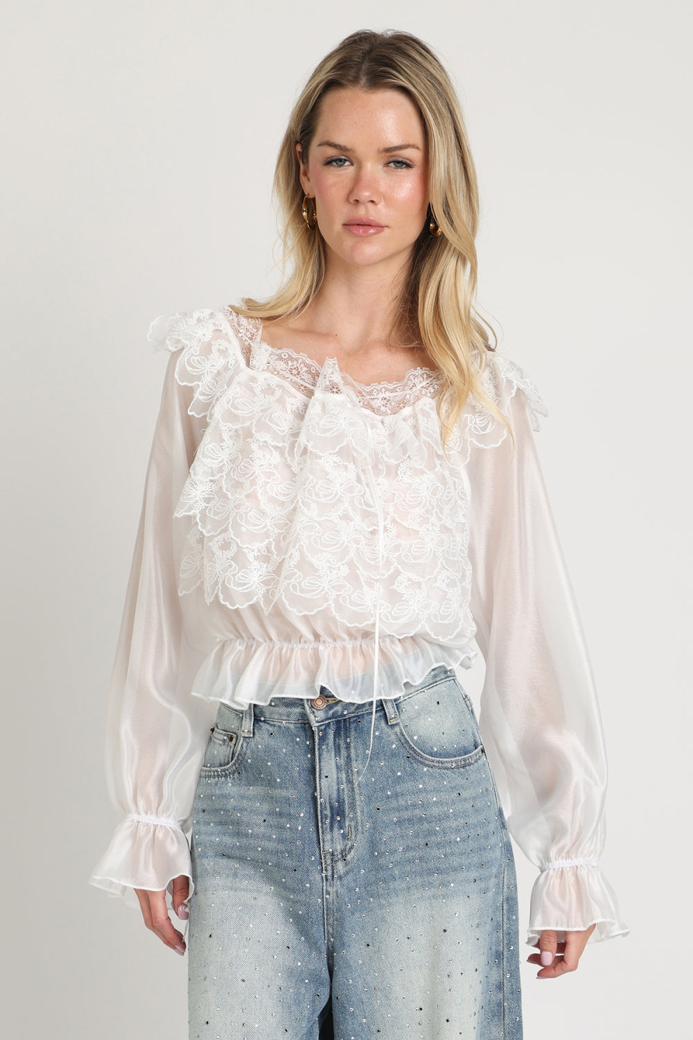 AC2132_WHITE